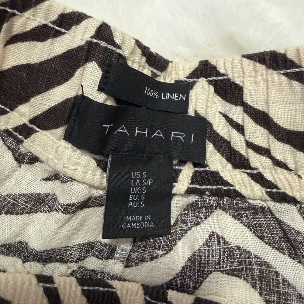 Tahari Black and Cream Linen Skirt